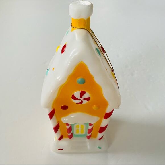 Gingerbread House Mini Table Top Blow Mold Battery Powered NWT - Picture 1 of 7